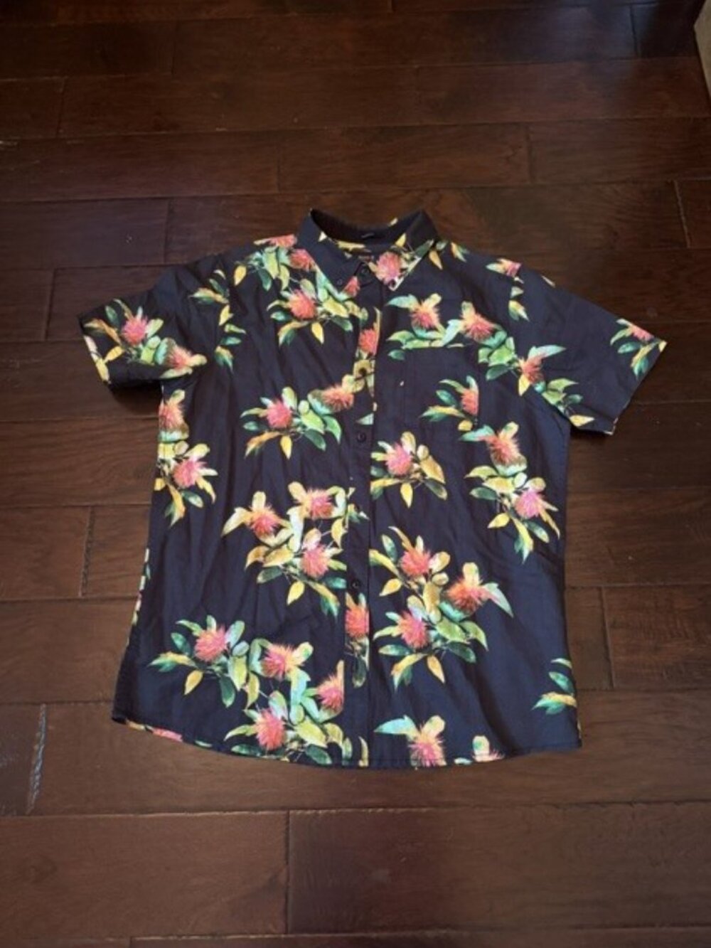 Roark Scholar La Selva Short-Sleeve Shirt - Men's - Size large excellent - Picture 3 of 5